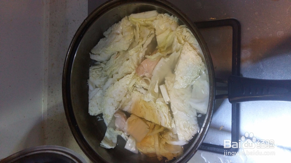 清淡味的鸡汤煮白菜豆泡