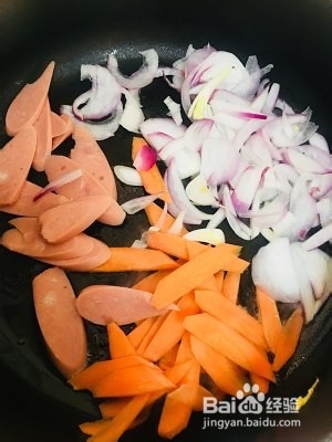 食补养生辣白菜炒年糕