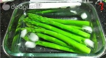 日式冰镇芦笋的做法