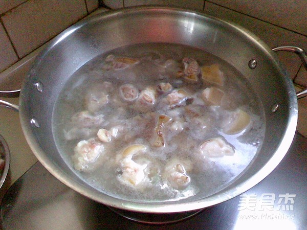 南乳花生焖猪蹄