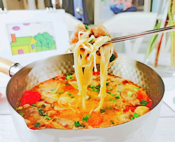 番茄金针菇肥牛