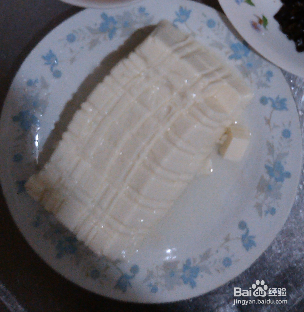 懒人豆腐做法:骨汤调料包+豆腐+水=骨汤豆腐