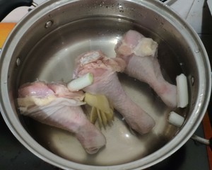 简易手撕鸡腿肉