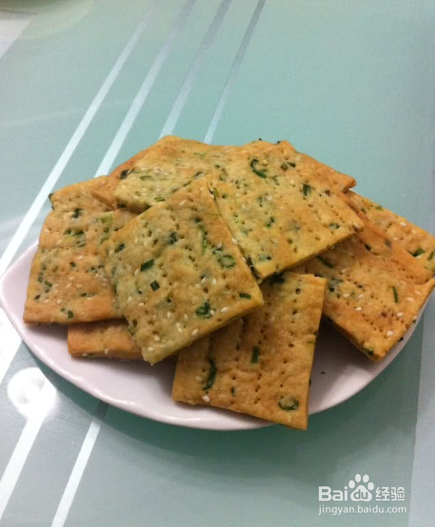 如何自制好吃的芝香千层苏打饼干