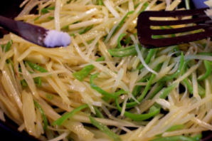 最爱吃的青椒土豆丝的做法