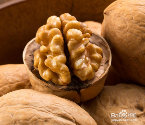 核桃含有良好的脂肪,它对糖尿病患者是一个奇迹