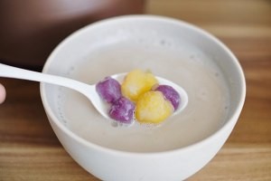 怎么做豆浆芋圆