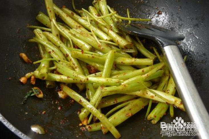 牛肉酱爆通菜梗