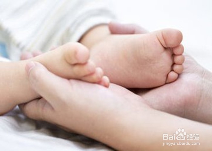 进入冬季宝宝手脚凉怎么办