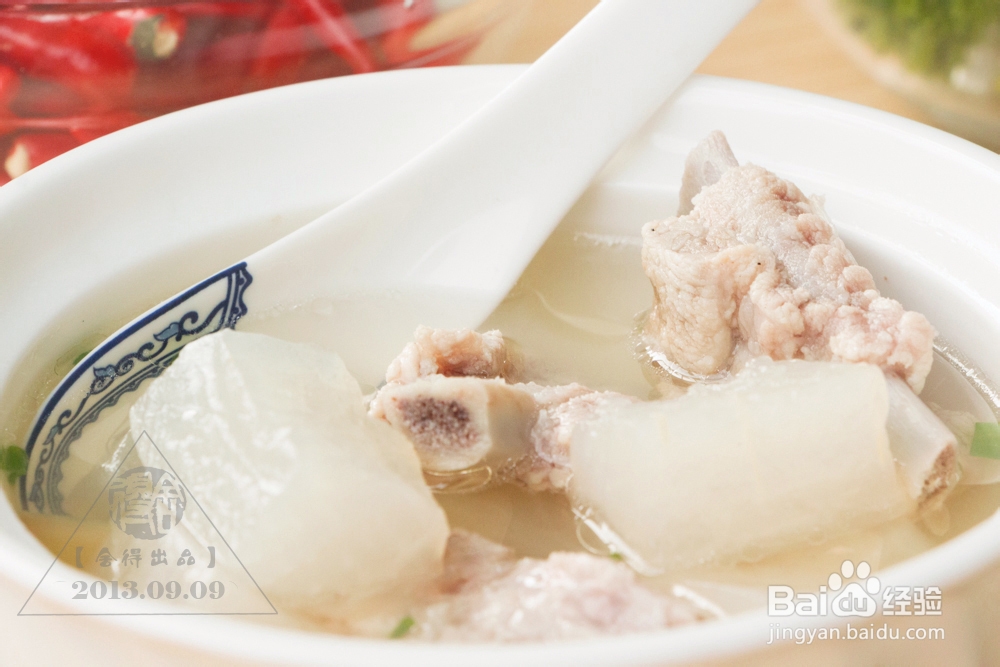 美味营养的【萝卜排骨汤】