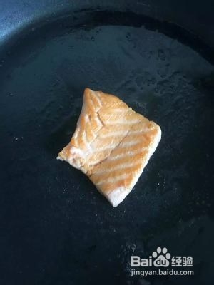 五彩缤纷三文鱼饭团