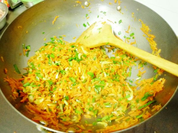 榨菜胡萝卜蒸饺