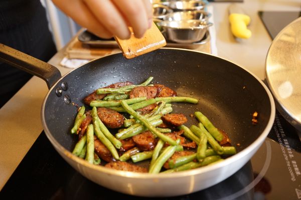 土家香肠炒豆角