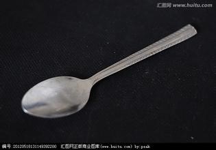 如何快速的制作美味的爆炒方便面