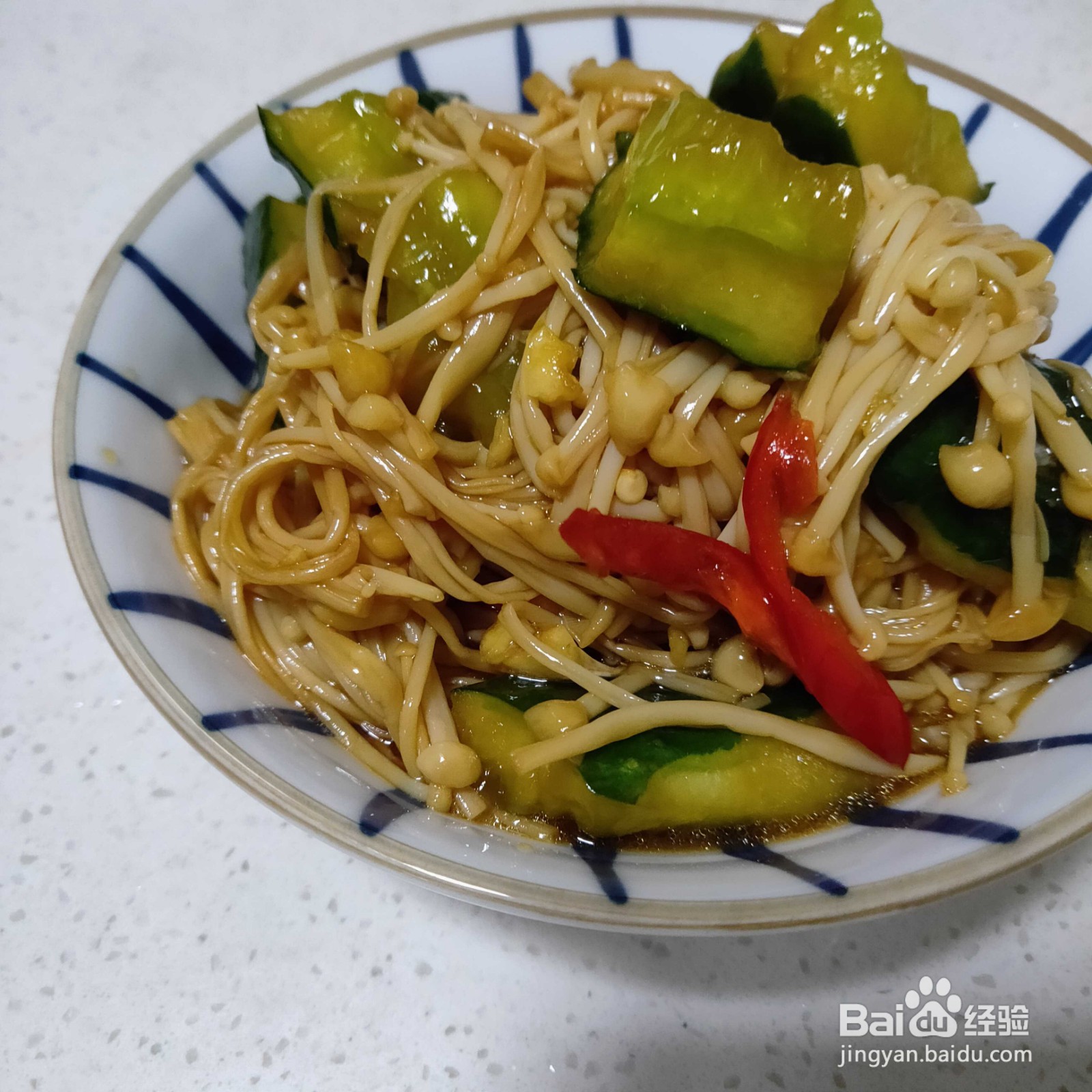 凉拌黄瓜金针菇的做法