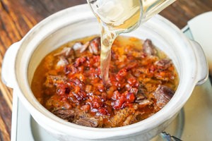 保健养生【啤酒牛腩煲】