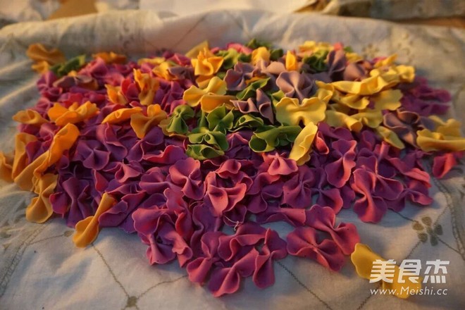 多彩蔬果手工面【蝴蝶面宝宝辅食】