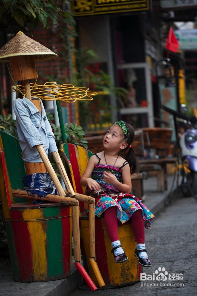 街拍：阳朔西街的洋娃娃