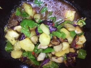 茄子炒土豆的做法