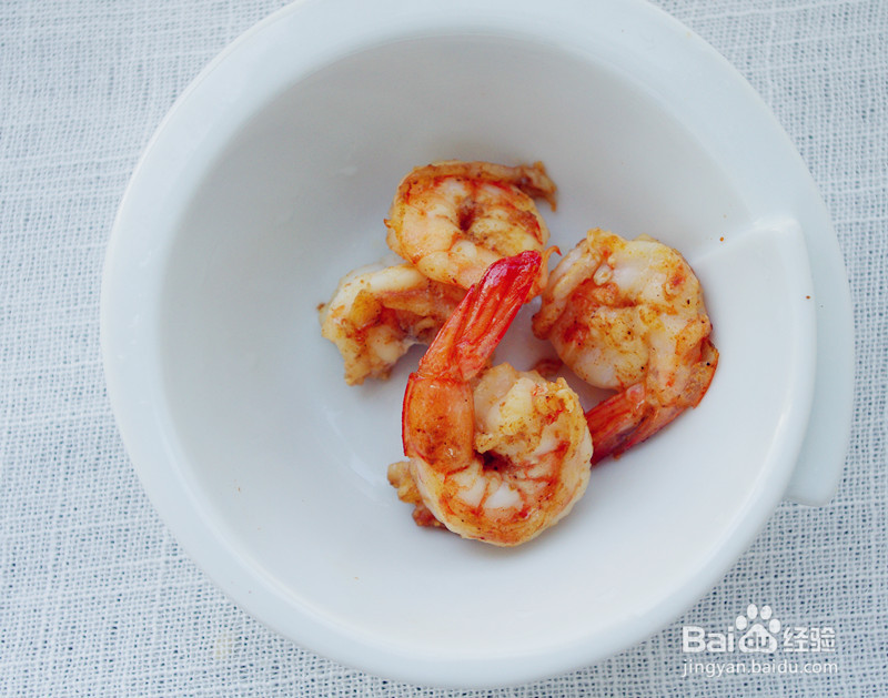 鲜虾罗勒意面的做法