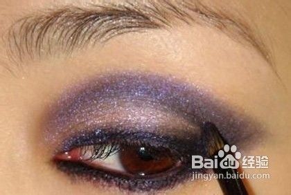 紫色烟熏妆画法