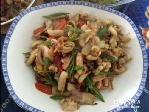 青椒小炒鱿鱼仔