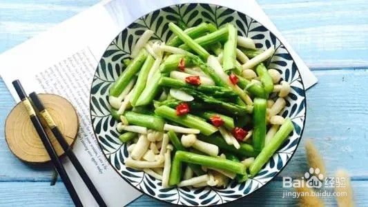 蚝油芦笋炒白玉菇