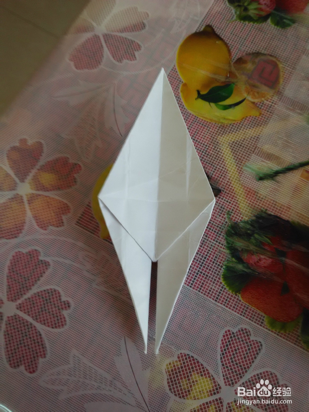 如何折形象的千纸鹤