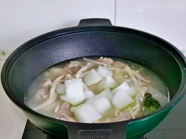 松茸冬瓜白玉菇鸭汤
