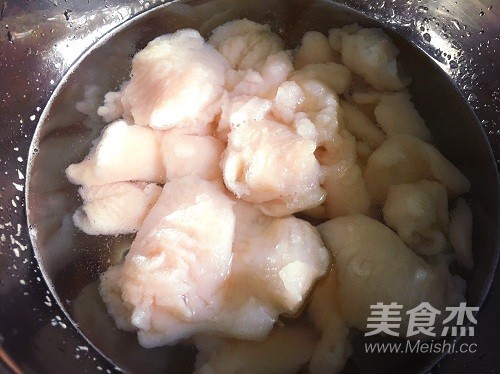 番茄口蘑烩煮红福鱼