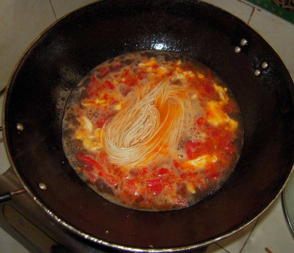 番茄鸡蛋荆芥汤面，味道真的棒极了！