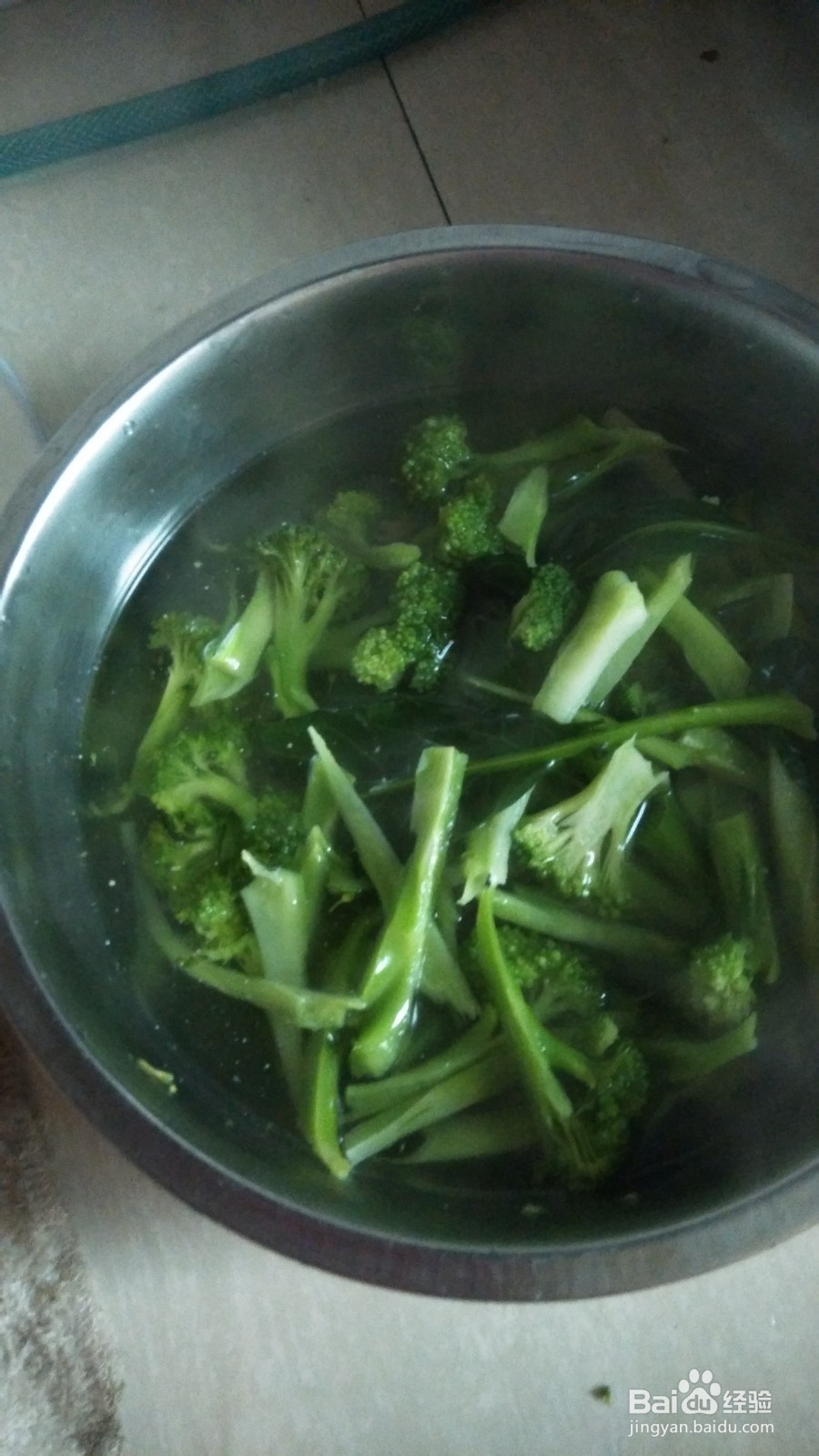 清炒西兰花---素菜