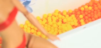 如何让芭比喜欢上洗澡和给芭比做好吃的小零食