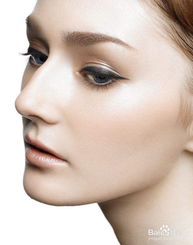 告诉你如何处理白头粉刺的方案