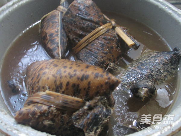 排骨花生米糯米粽