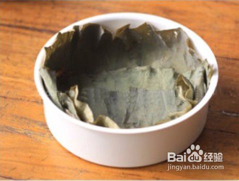 电饭锅菜谱之荷叶糯米蒸排骨做法