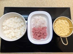 拉丝芝士火腿焗饭的做法