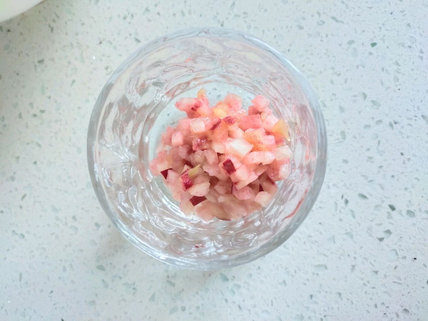 少女心莓桃多多气泡饮