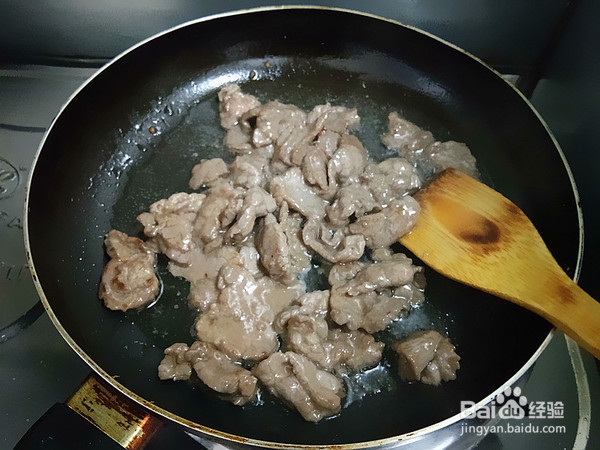 蒜香牛肉的烹饪