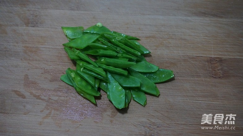 凉拌秋耳的做法