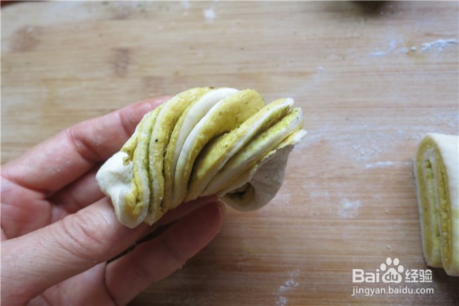 教你做南瓜香豆子双色花卷