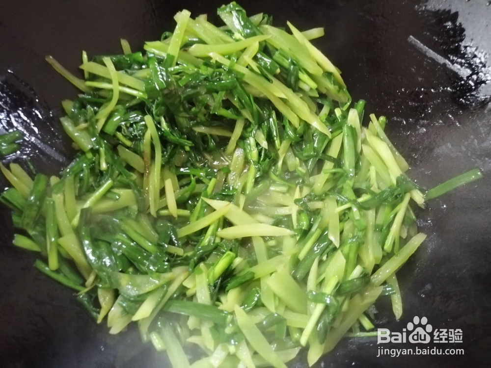 看上去就有食欲的莴苣炒韭菜