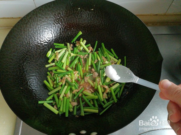 蒜苔炒肉的做法