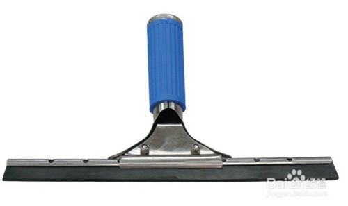 如何安全擦玻璃