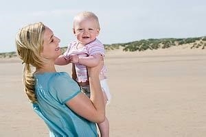 早春时节，给宝宝晒太阳需注意哪些？