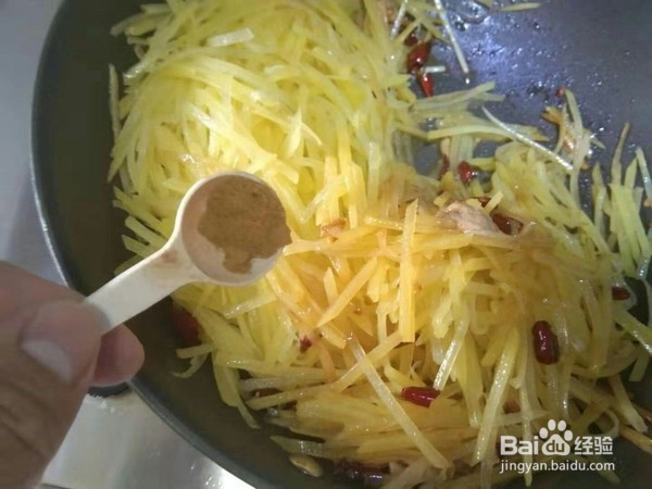 酸辣土豆丝的做法