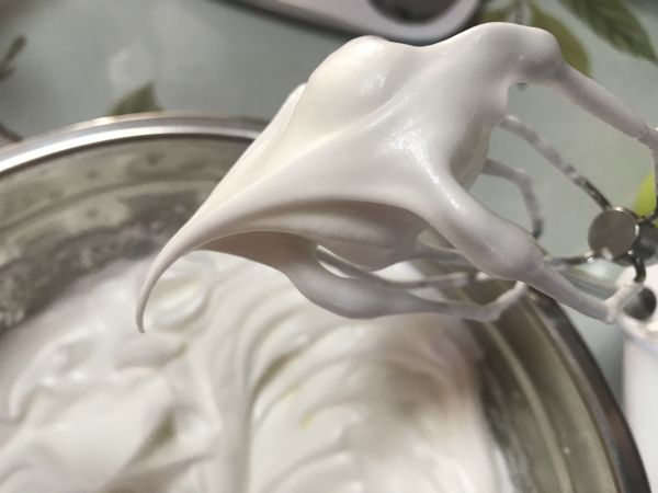 圣诞树纸杯蛋糕