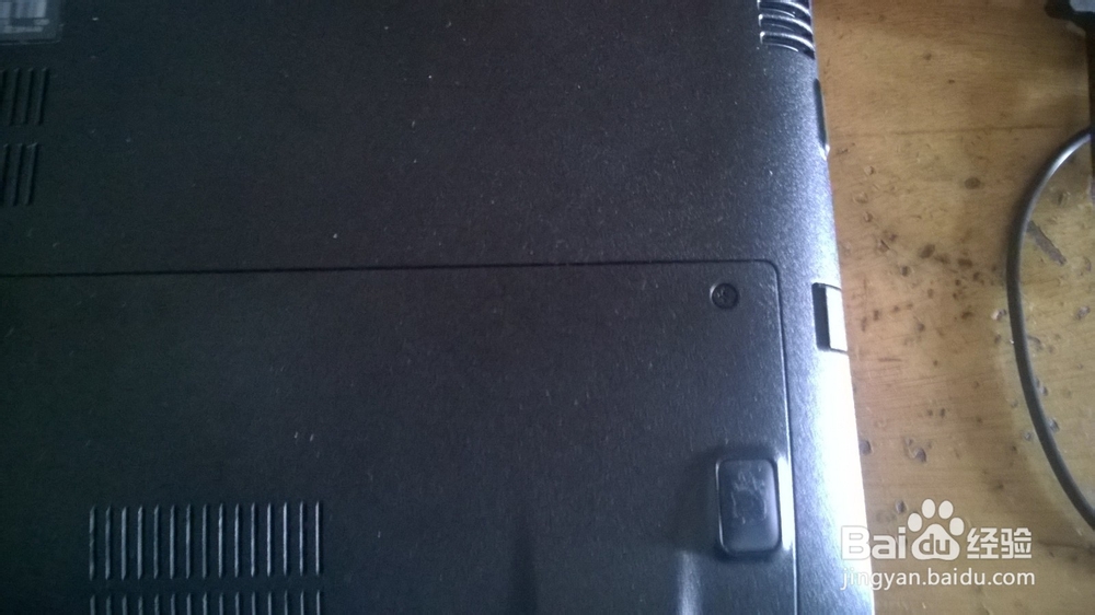 如何给笔记本电脑装内存