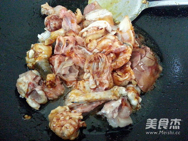 新疆大盘鸡的做法