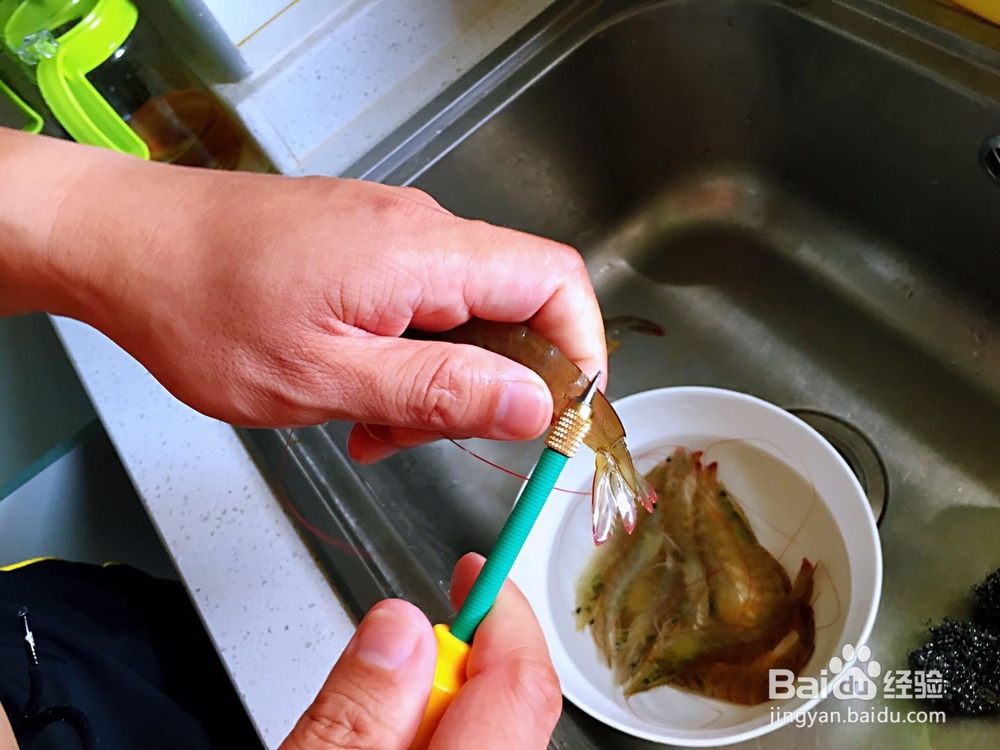 简单麻辣番茄虾的做法